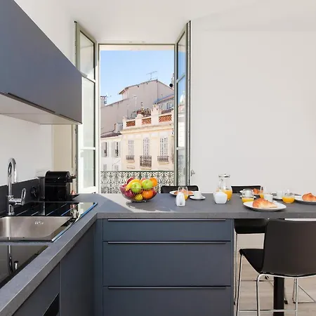 Anzur Yourhosthelper Cannes Extérieur photo
